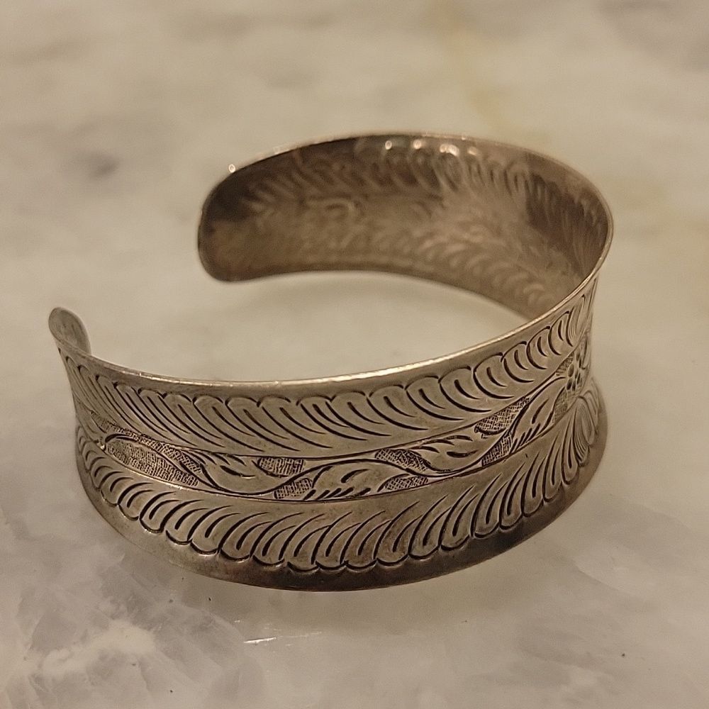Vintage Native Sterling Silver Art Noveau Cuff SouthWestern Boho Bracelet Bangle - Picture 2 of 13